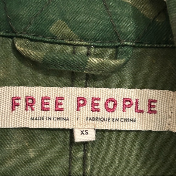 FREE PEOPLE SEIZE THE DAY UTILITY JACKET IN GREEN CAMO SIZE XS - Picture 4 of 12